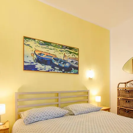 Apartment 1 Bedroom In