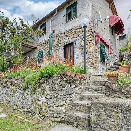 1 Bedroom In Moneglia